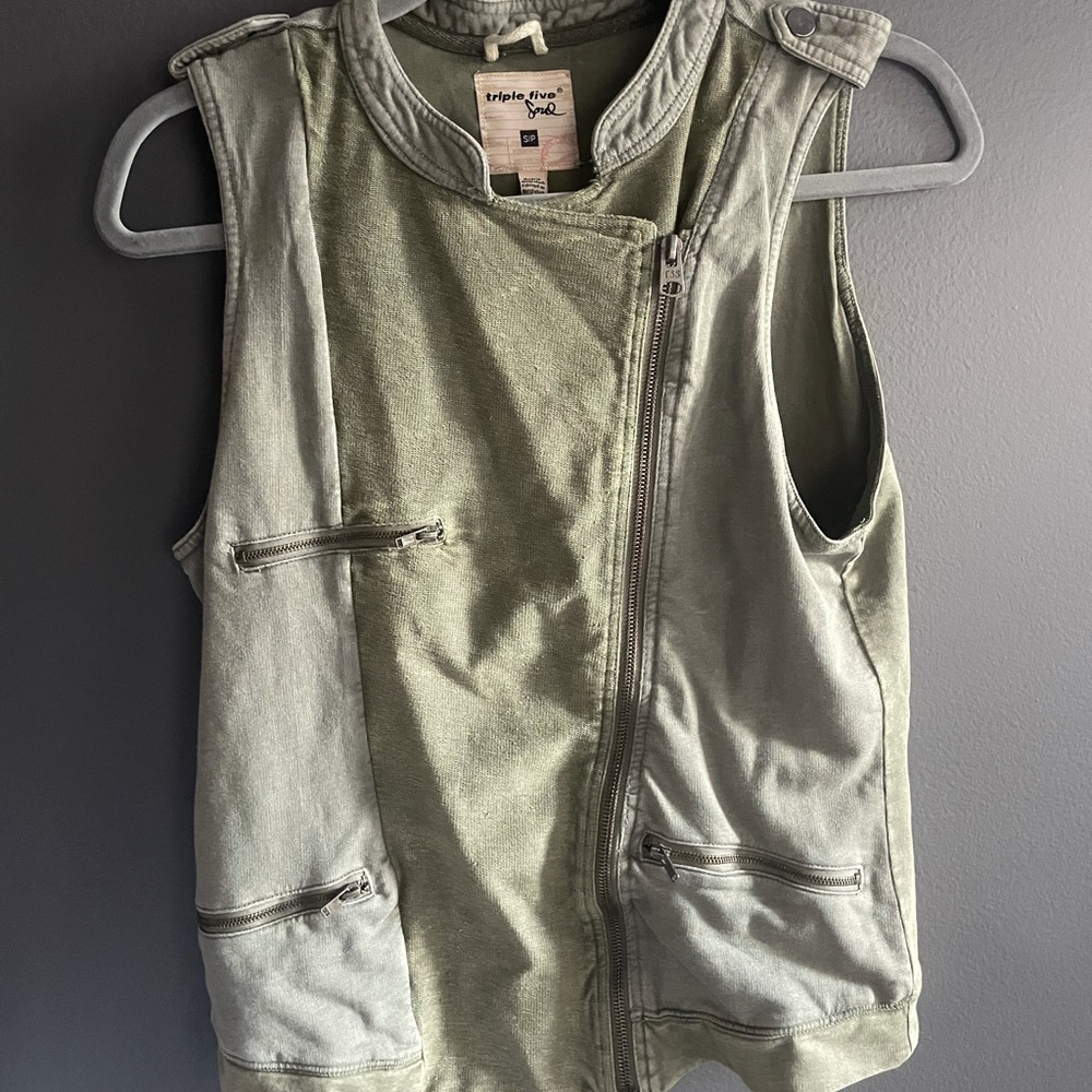 Jacket - Picture 2 of 3